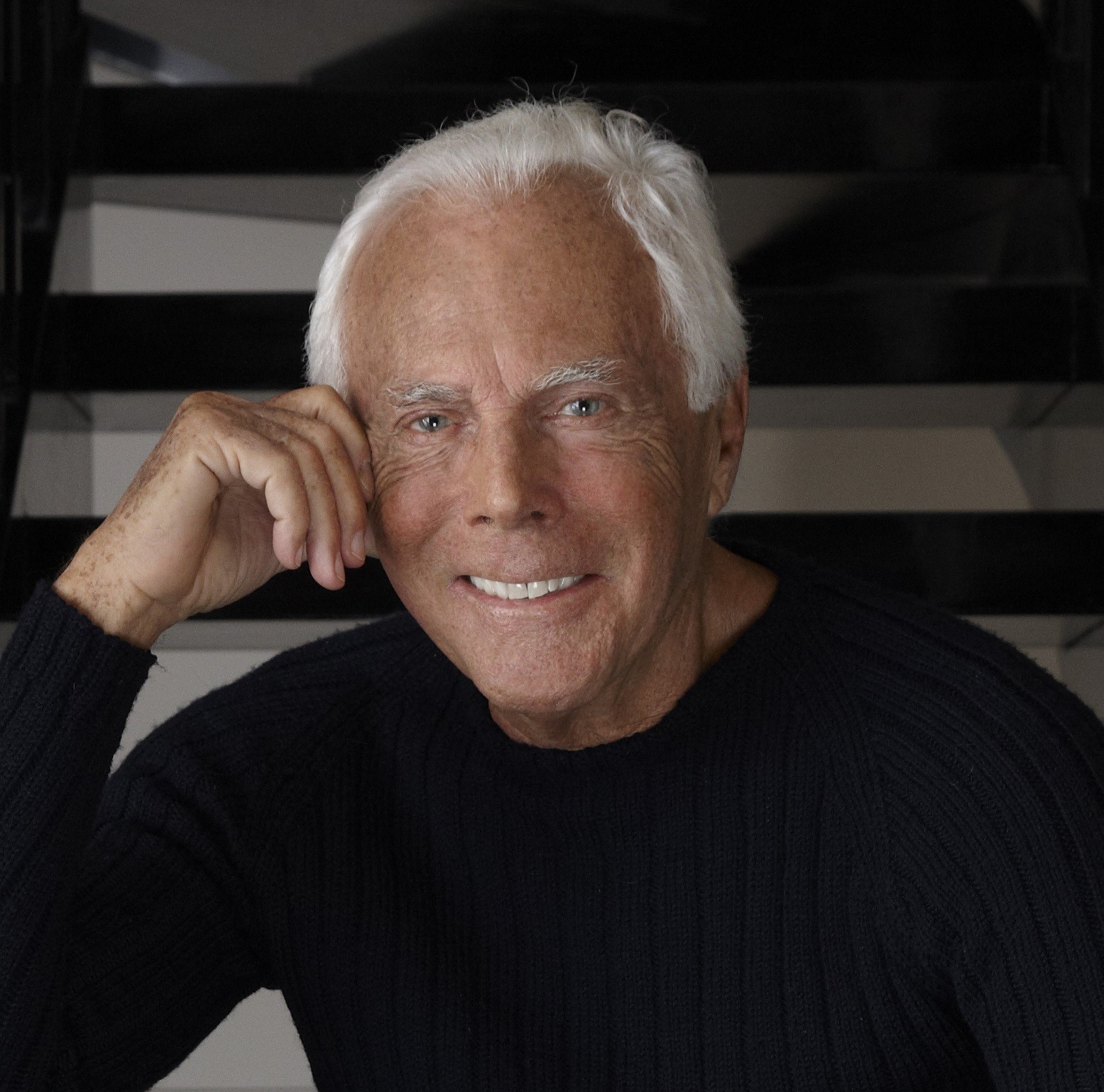 Armani un po’ più “aperto”. Approvata nuova categoria di azioni