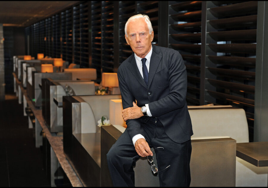 Arriva il biopic su Armani: ma niente appoggio del brand e riprese all’estero