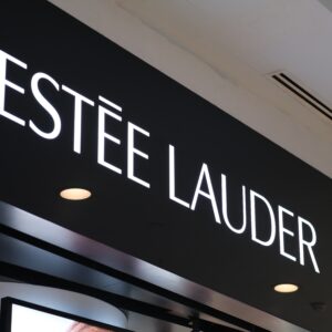 Estée Lauder per il deal con Puig punta a un finanziamento da 5 miliardi