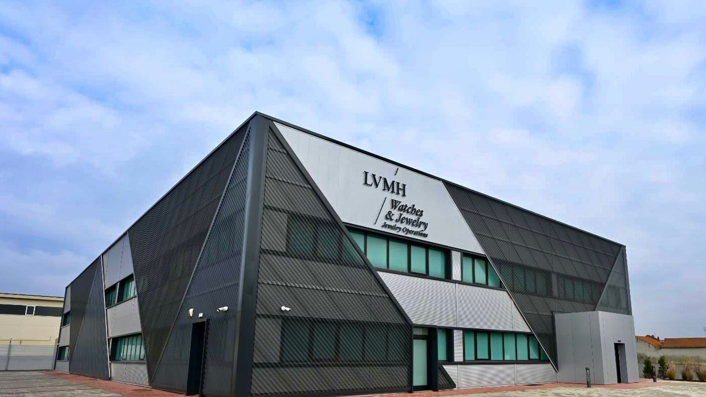 Lvmh inaugura in Piemonte un polo produttivo per la gioielleria