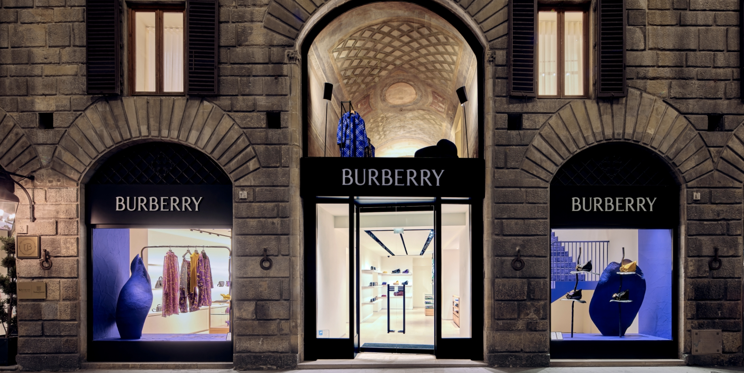 Burberry in difficoltà: il rilancio del marchio vacilla