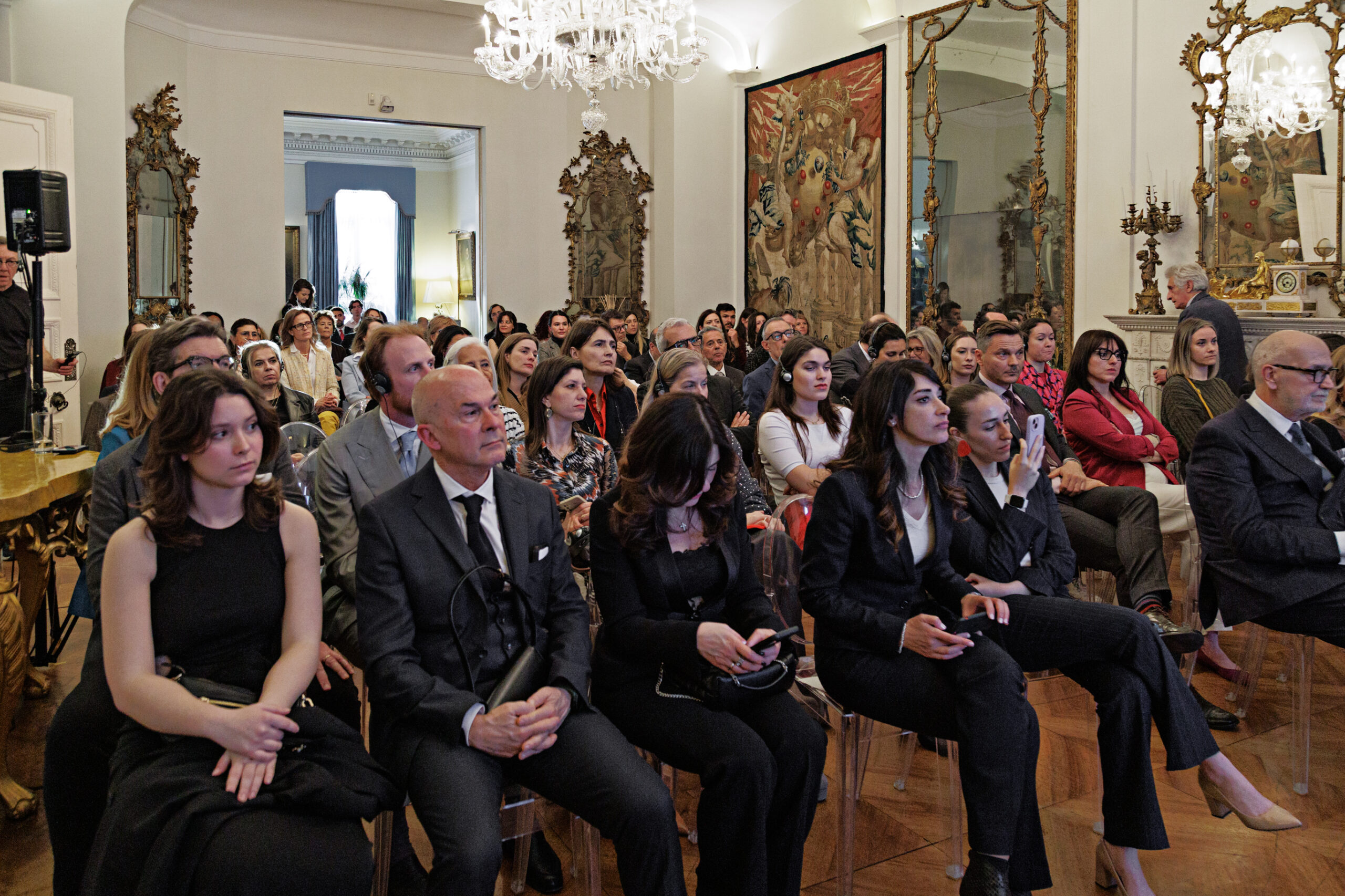 Formazione e incentivi per trattenere i giovani e non perdere i distretti italiani