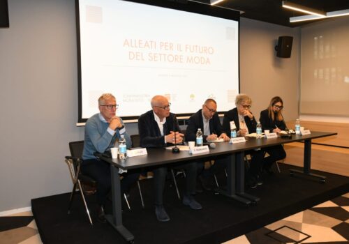 Il contratto moda è definivo. Alleanza per la tenuta del settore