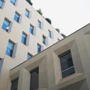 EssilorLuxottica accelera ancora: ricavi in crescita e spinta dagli smart glasses