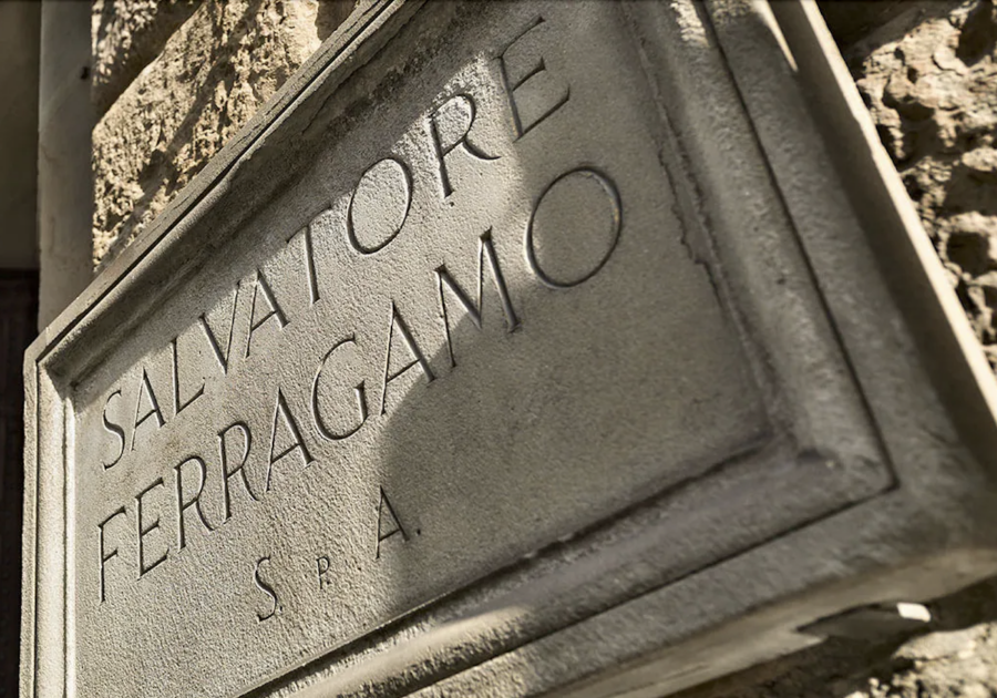 Ferragamo riduce le perdite nel 2025 e prepara il rilancio: segnali positivi nel secondo semestre