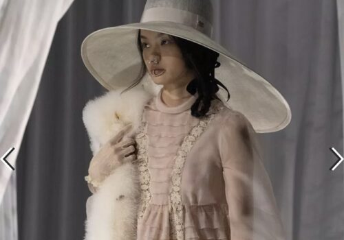 Valentino, Kering rinvia di due anni l’acquisizione