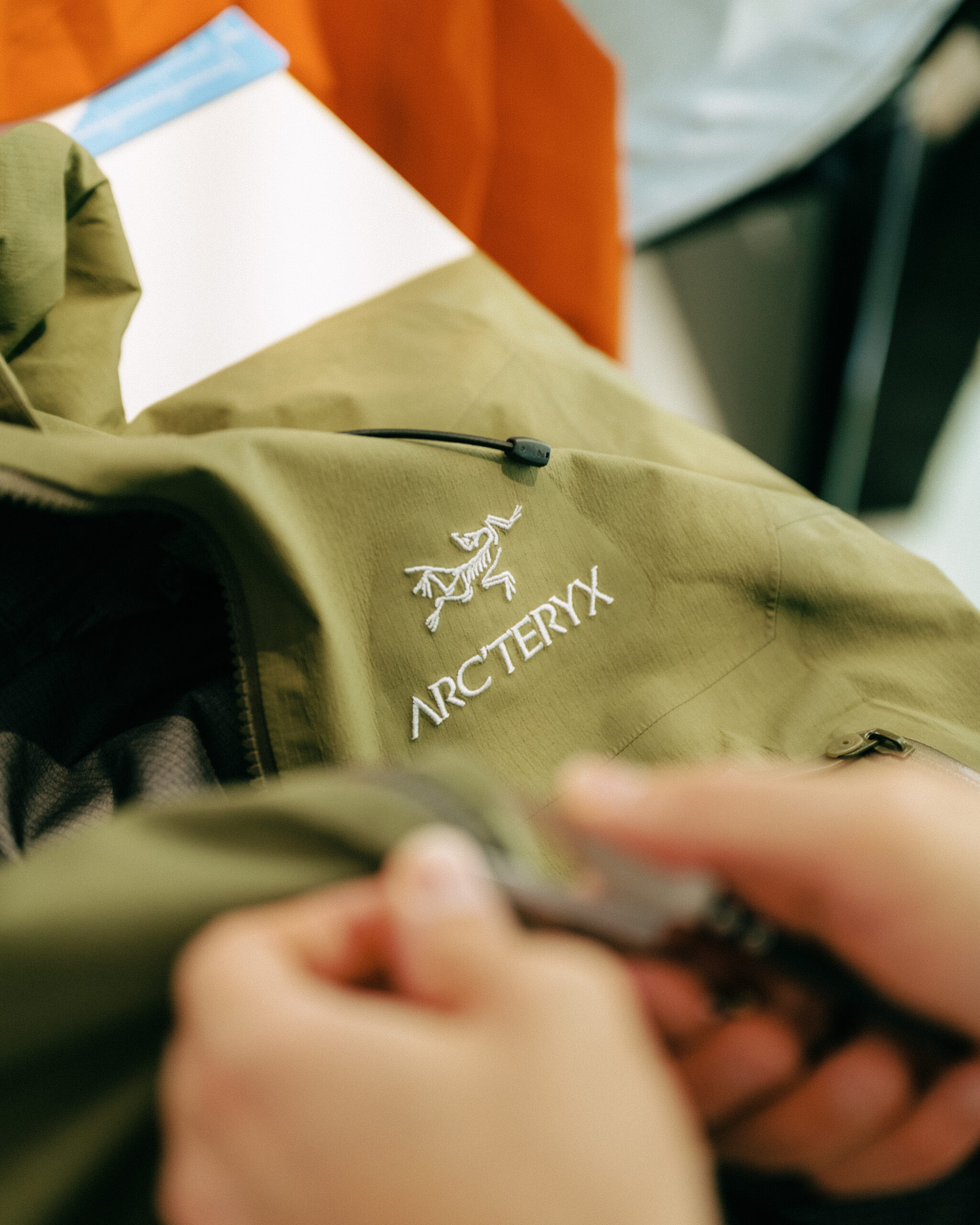Anta, con Puma inizia il risiko dello sportswear globale. Arc’teryx è l’asso nella manica