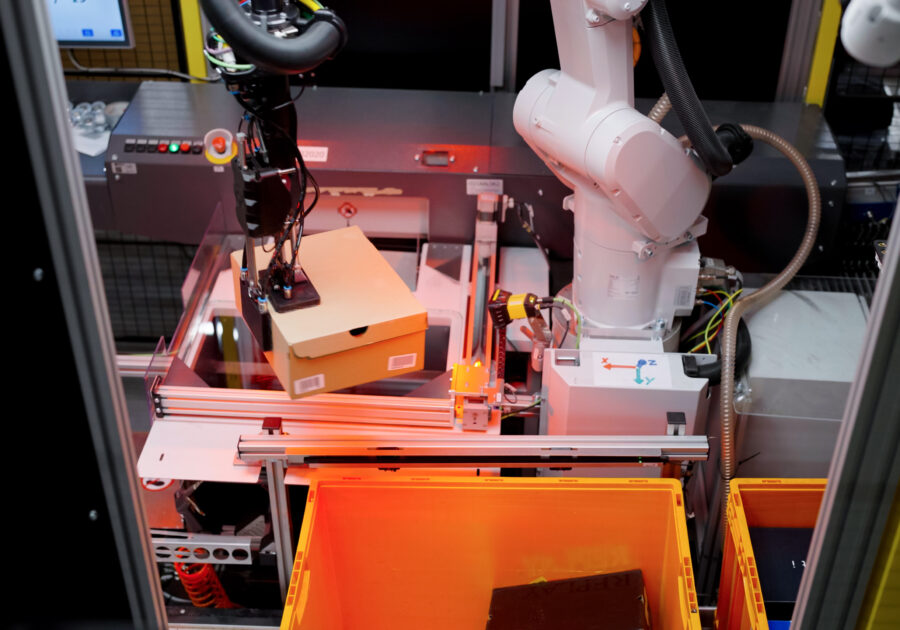 Zalando accelera sulla logistica intelligente: 50 robot AI entrano nei magazzini europei