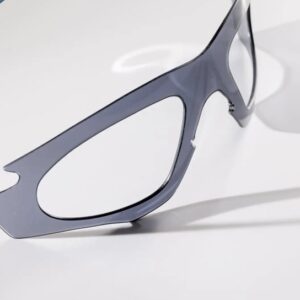 EssilorLuxottica compra ancora. Acquisita l’italiana Faro