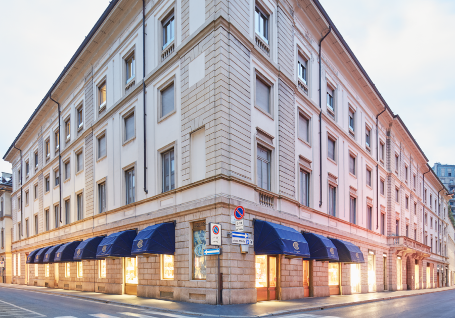 Kering monetizza Monte Napoleone 8: accordo da 729 milioni subito e 432 milioni differiti