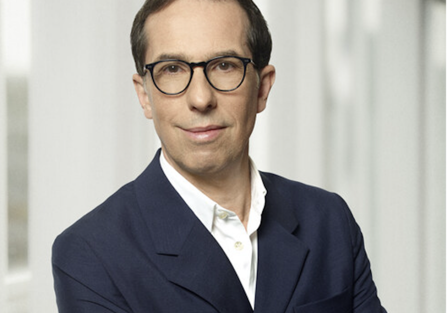  Il ceo di L’Oréal sulla fusione Estée Lauder e Puig: “Conferma che il beauty resta attrattivo”