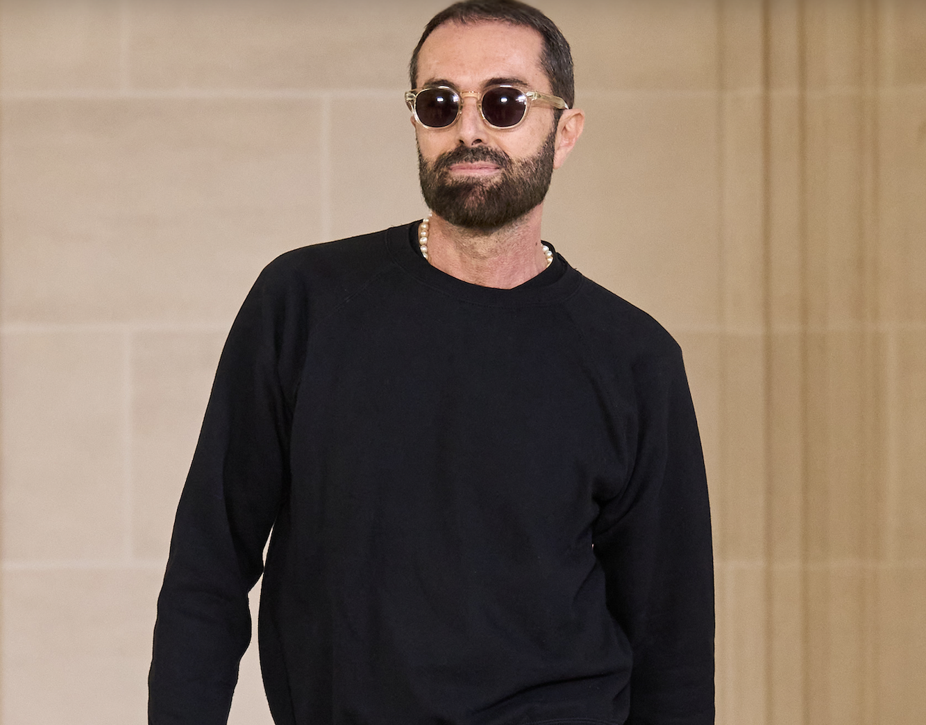 Fine dell’era Artémis: Giambattista Valli riacquista il controllo della sua maison