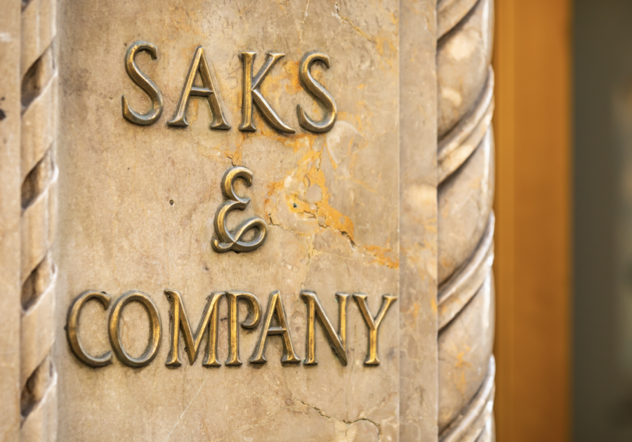 Saks Global rialza la testa: 1,6 miliardi di vendite durante la bancarotta