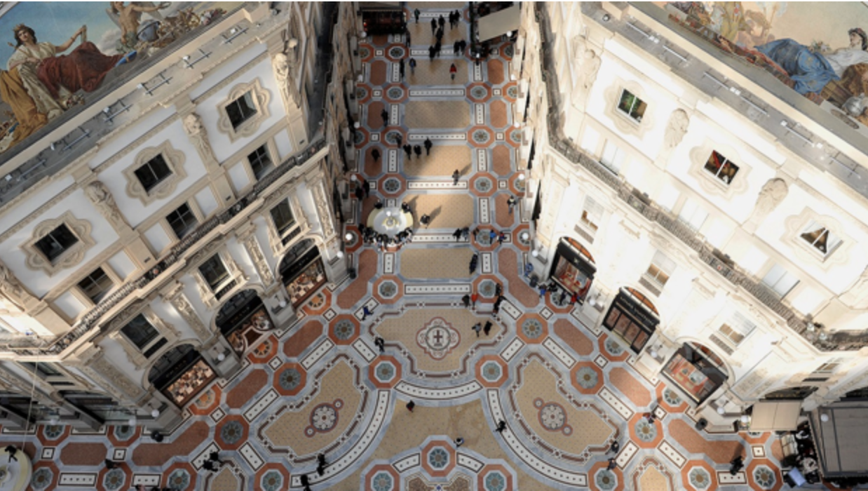 Spazi commerciali e concessioni ai brand: nuova inchiesta sulla Galleria Vittorio Emanuele