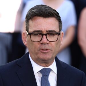 La moda britannica guarda al governo Burnham: il piano per riportare la manifattura in patria