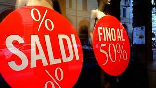 Saldi estivi, buona la partenza. Ma il settore chiede regole nuove