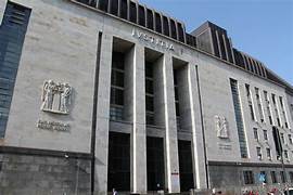 Nuove indagini per caporalato, la procura chiede informazioni (tra gli altri) a Cucinelli, Chanel, Moncler, Bulgari, Etro
