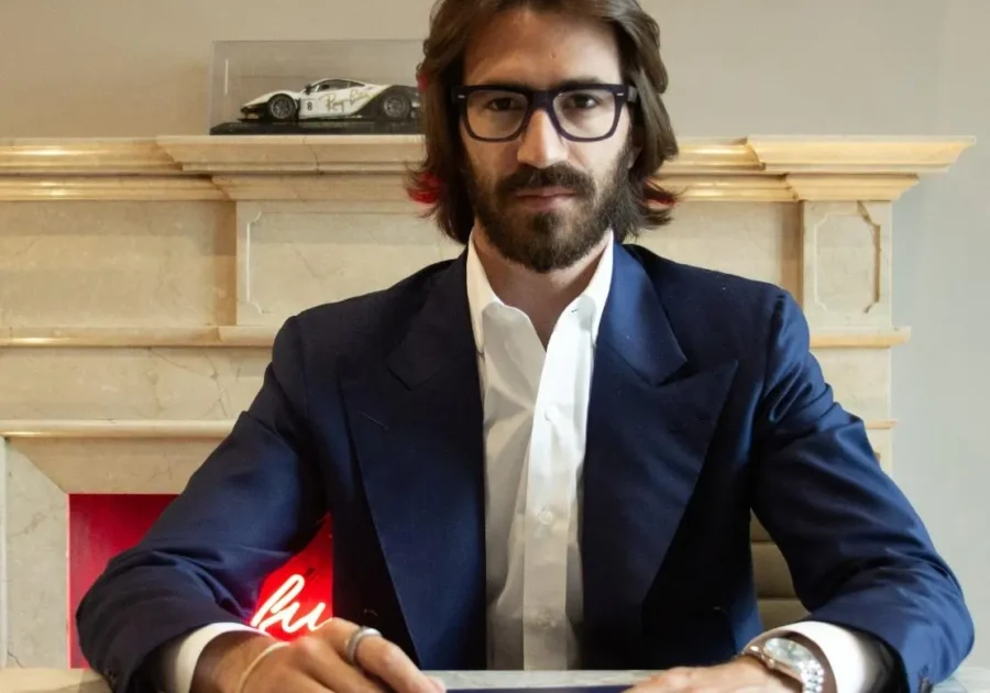 Leonardo Maria Del Vecchio: EssilorLuxottica torni al centro dell’attenzione di Delfin, è il lascito di nostro padre
