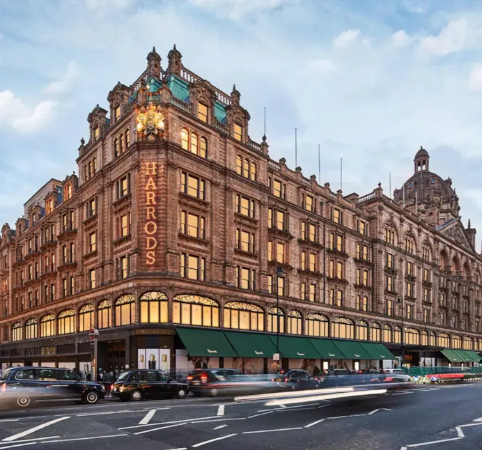 Harrods, il rischio contenzioso fa tremare i conti: riserve insufficienti per lo scandalo Al Fayed