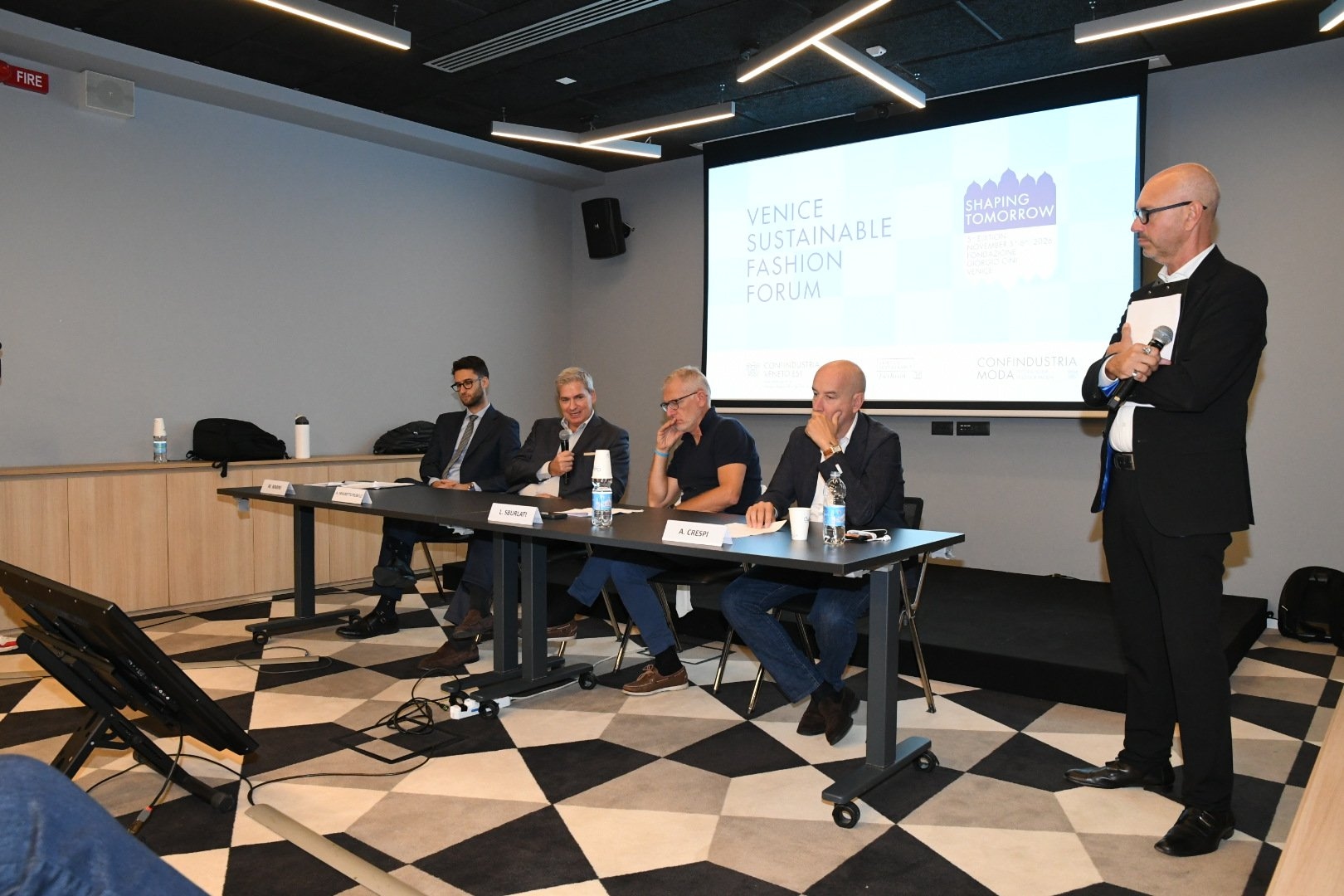 Dalla legalità all’AI, la nuova sfida della moda italiana