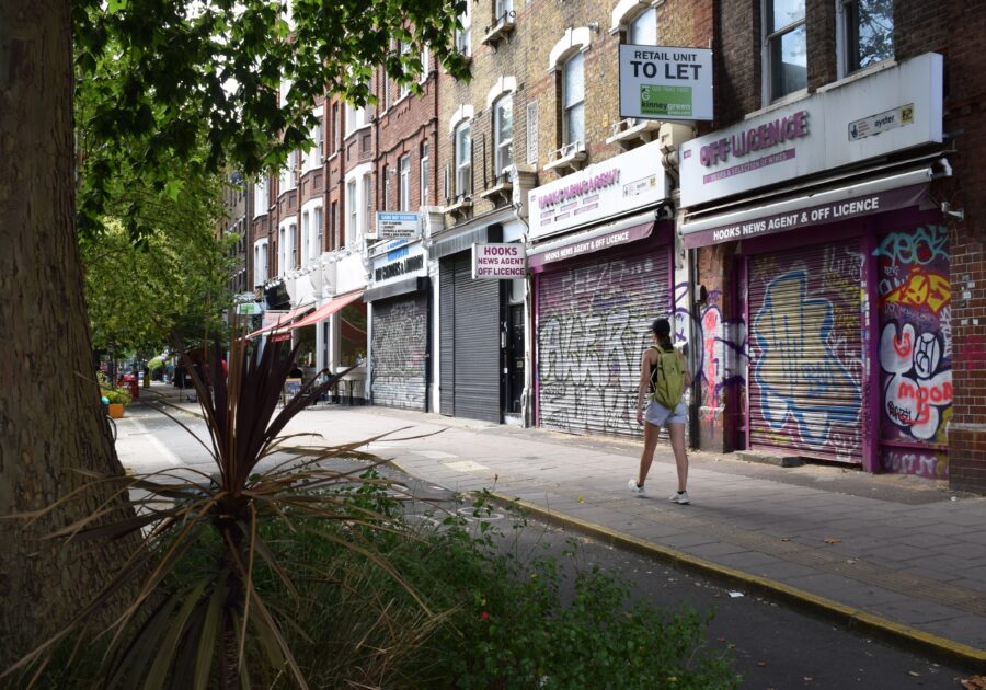 In Uk un piano miliardario per salvare le high street. Felloni: “D’ispirazione per l’Italia, serve fermare l’emorragia delle chiusure”